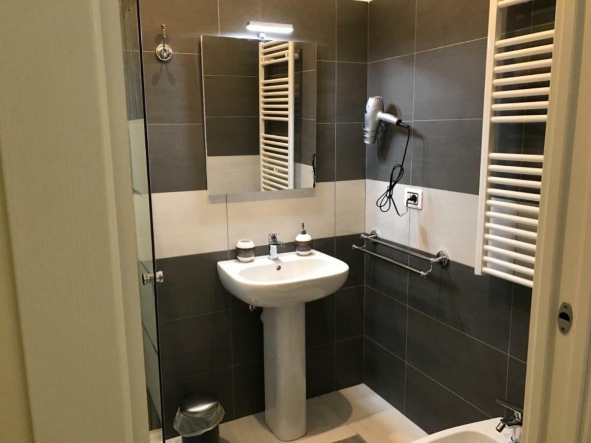B & B Baffo Settimo Milanese Exterior foto